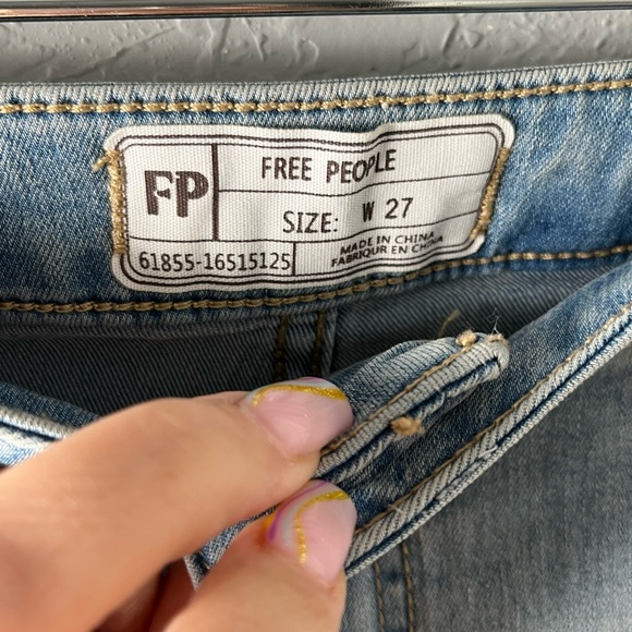 Free People Women's Just Float On light wash Flare Jeans size 27 - Picture 6 of 6